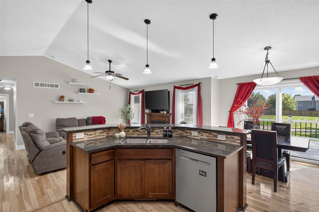 7181 NE 27th Avenue, Altoona, IA 50009