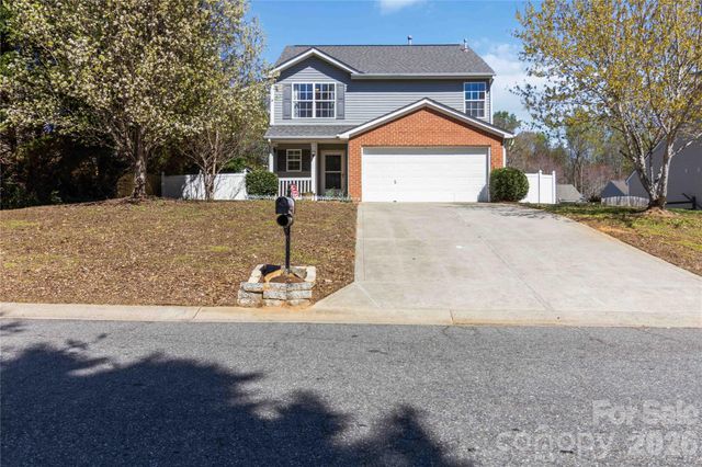 917 Poplar Forest Ridge, Clover, SC 29710