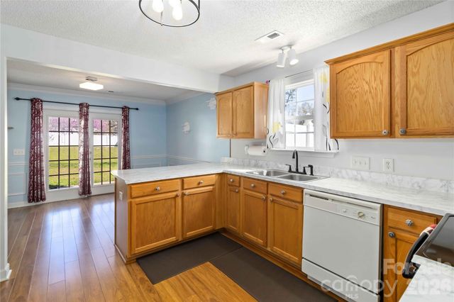 917 Poplar Forest Ridge, Clover, SC 29710