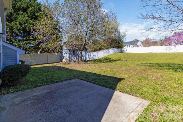 917 Poplar Forest Ridge, Clover, SC 29710