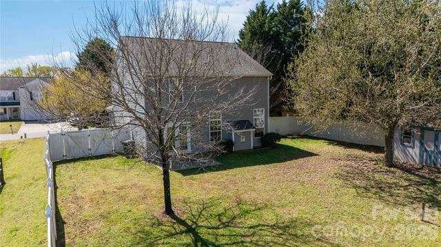 917 Poplar Forest Ridge, Clover, SC 29710