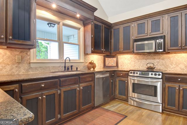 5855 Tony Peck Road, Murrayville, GA 30564