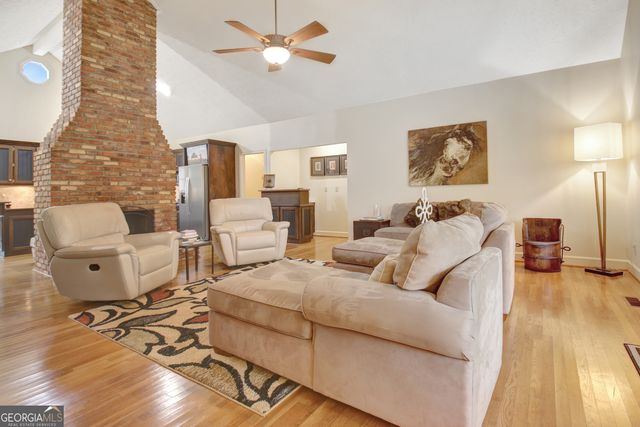 5855 Tony Peck Road, Murrayville, GA 30564