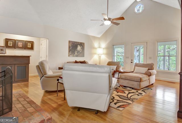 5855 Tony Peck Road, Murrayville, GA 30564