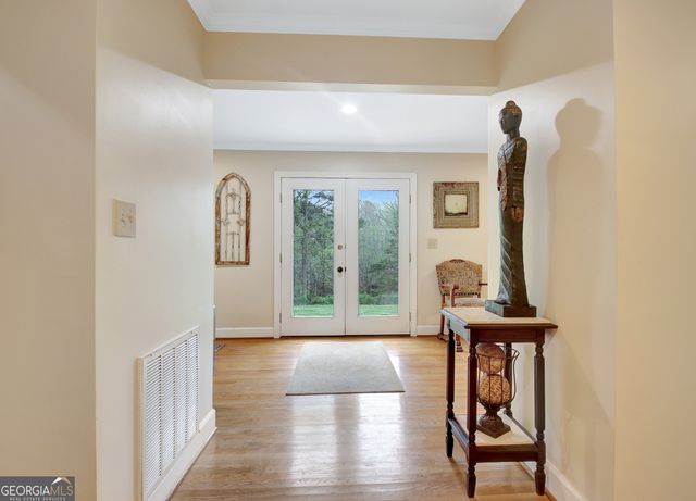5855 Tony Peck Road, Murrayville, GA 30564