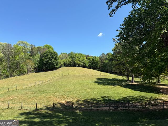 5855 Tony Peck Road, Murrayville, GA 30564