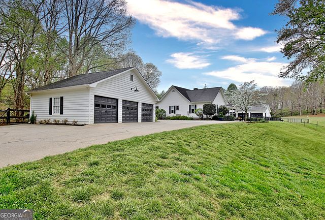 5855 Tony Peck Road, Murrayville, GA 30564