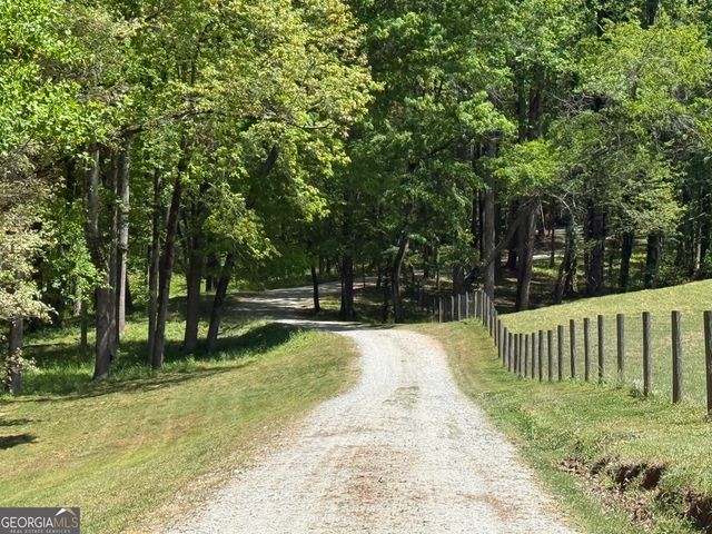 5855 Tony Peck Road, Murrayville, GA 30564