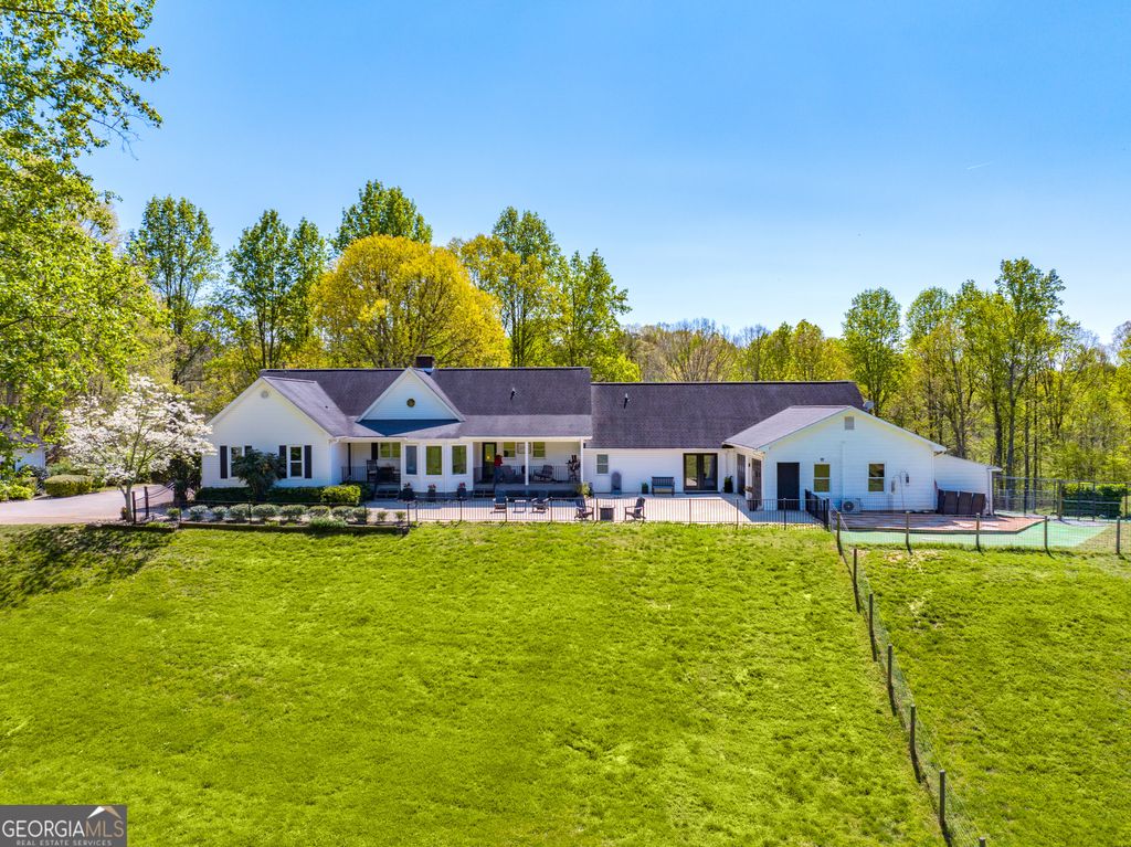 5855 Tony Peck Road, Murrayville, GA 30564