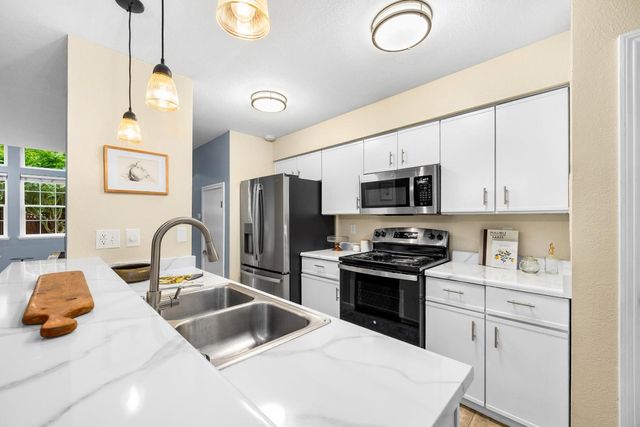 1644 Ocean Street, Santa Cruz, CA 95060