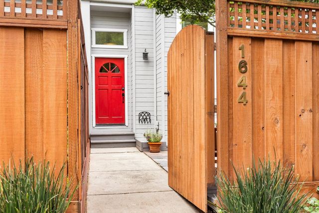 1644 Ocean Street, Santa Cruz, CA 95060