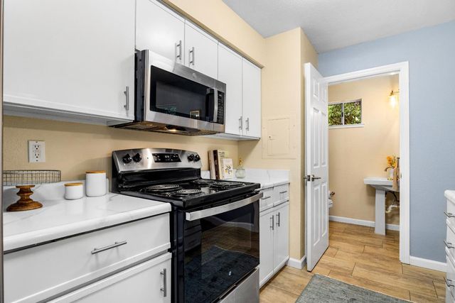 1644 Ocean Street, Santa Cruz, CA 95060