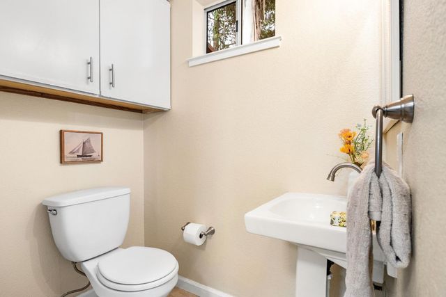 1644 Ocean Street, Santa Cruz, CA 95060