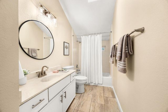 1644 Ocean Street, Santa Cruz, CA 95060