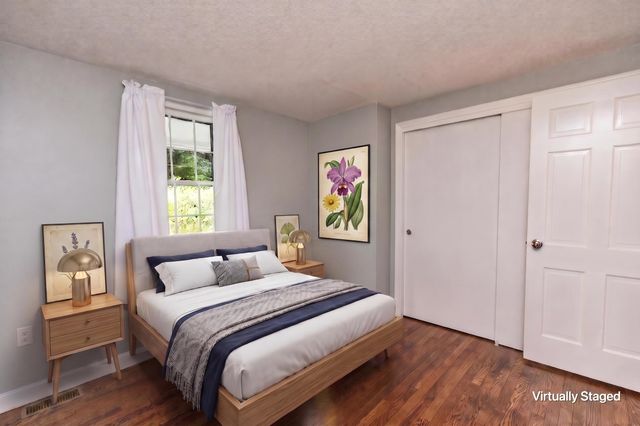311 Old Street Road, Peterborough, NH 03458