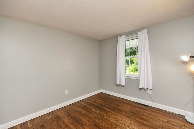 311 Old Street Road, Peterborough, NH 03458