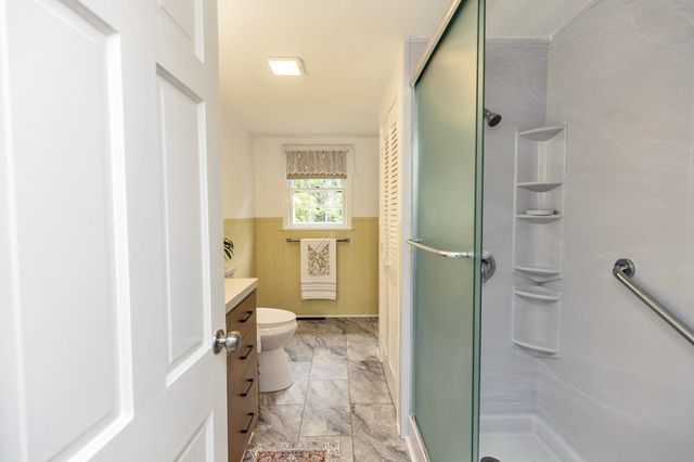 311 Old Street Road, Peterborough, NH 03458