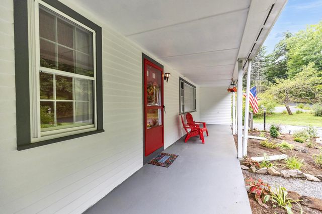 311 Old Street Road, Peterborough, NH 03458