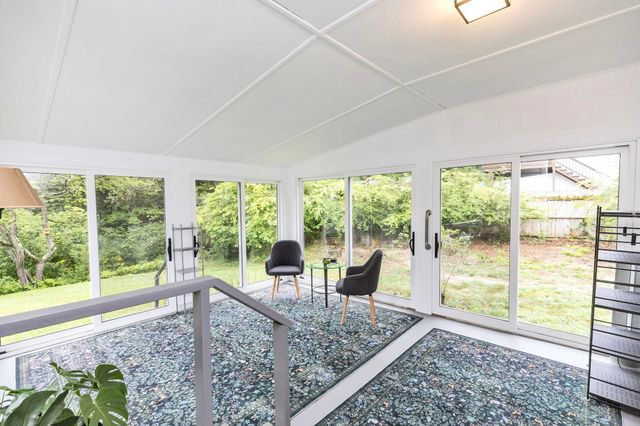 311 Old Street Road, Peterborough, NH 03458
