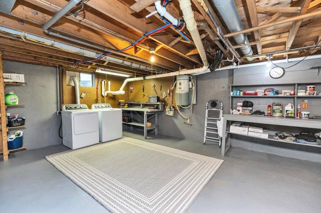 311 Old Street Road, Peterborough, NH 03458