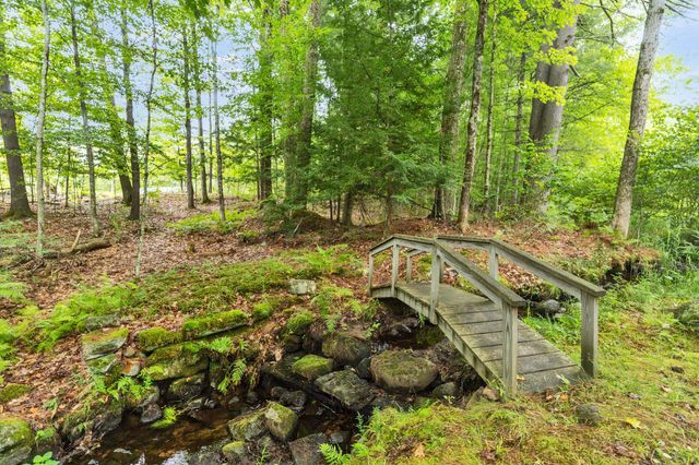 311 Old Street Road, Peterborough, NH 03458