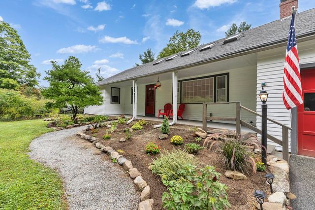 311 Old Street Road, Peterborough, NH 03458