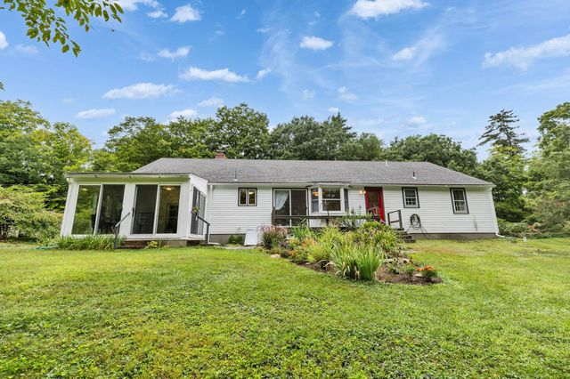 311 Old Street Road, Peterborough, NH 03458