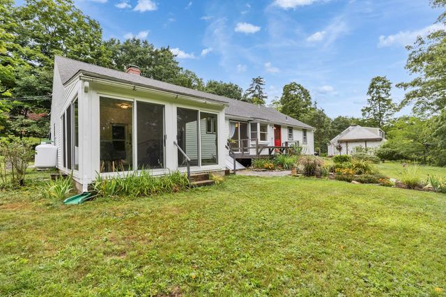 311 Old Street Road, Peterborough, NH 03458
