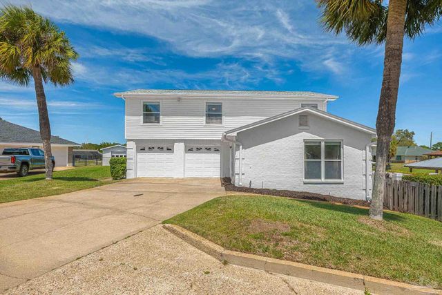 1044 Aquamarine Dr, Gulf Breeze, FL 32563