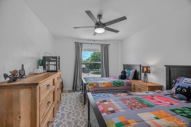 1044 Aquamarine Dr, Gulf Breeze, FL 32563