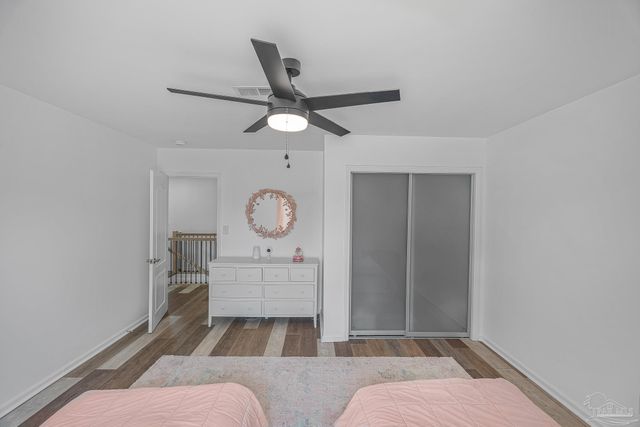 1044 Aquamarine Dr, Gulf Breeze, FL 32563