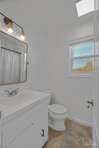 1044 Aquamarine Dr, Gulf Breeze, FL 32563