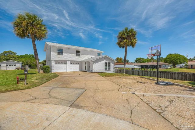 1044 Aquamarine Dr, Gulf Breeze, FL 32563