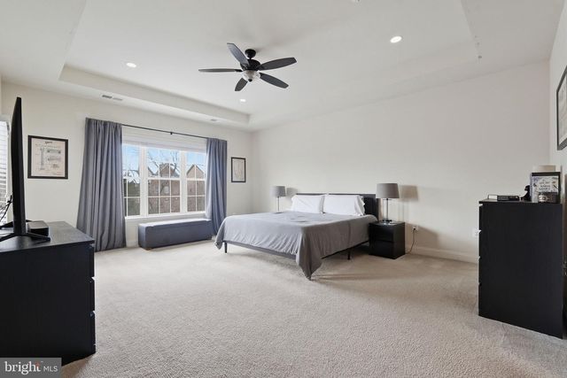 22597 WINDSOR LOCKS SQ, Ashburn, VA 20148