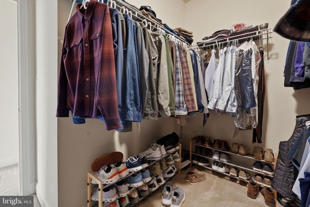 22597 WINDSOR LOCKS SQ, Ashburn, VA 20148