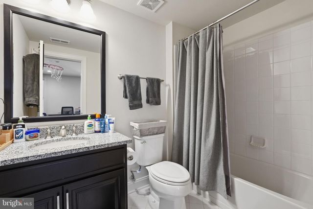 22597 WINDSOR LOCKS SQ, Ashburn, VA 20148