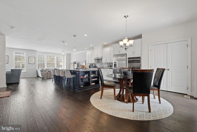 22597 WINDSOR LOCKS SQ, Ashburn, VA 20148