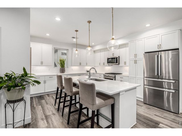 6820 E Lowry Blvd, Denver, CO 80230