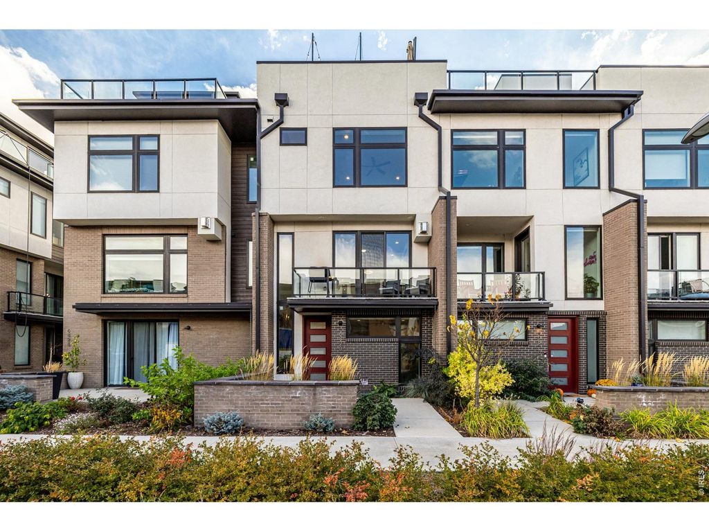 6820 E Lowry Blvd, Denver, CO 80230