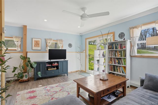 101 Minisink Turnpike, Westtown, NY 10998