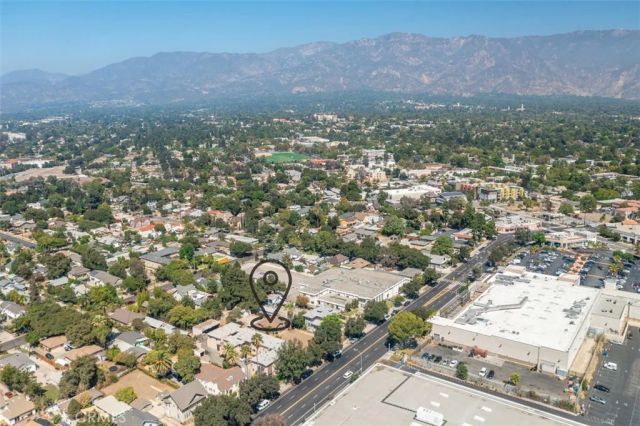 823 N Orange Grove Boulevard, Pasadena, CA 91103