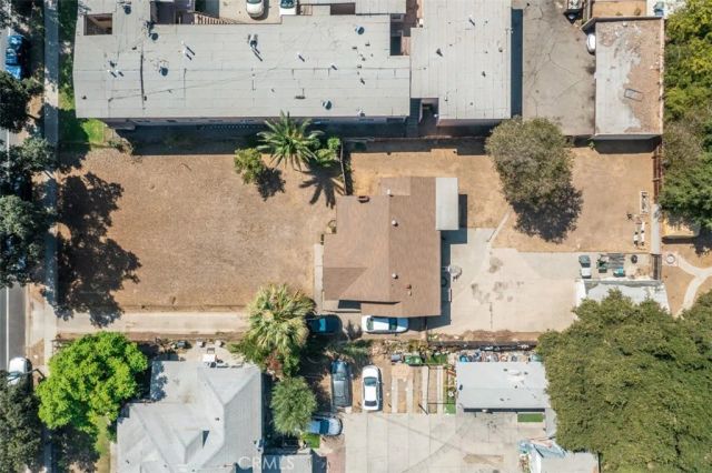 823 N Orange Grove Boulevard, Pasadena, CA 91103