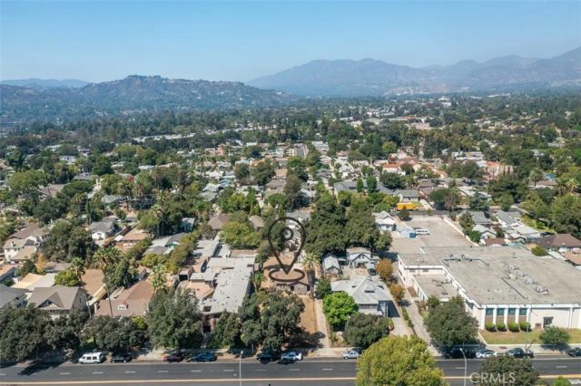 823 N Orange Grove Boulevard, Pasadena, CA 91103