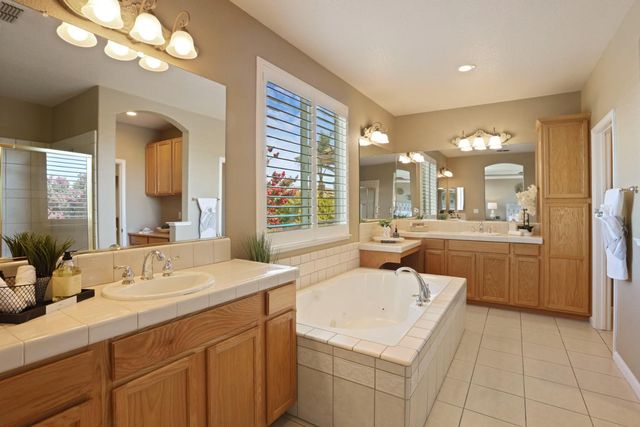 4119 Spyglass Dr, Stockton, CA 95219