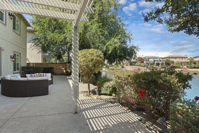 4119 Spyglass Dr, Stockton, CA 95219