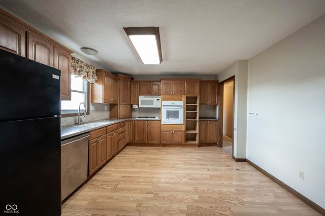 3695 W 100 N, Greenfield, IN 46140