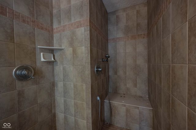 3695 W 100 N, Greenfield, IN 46140