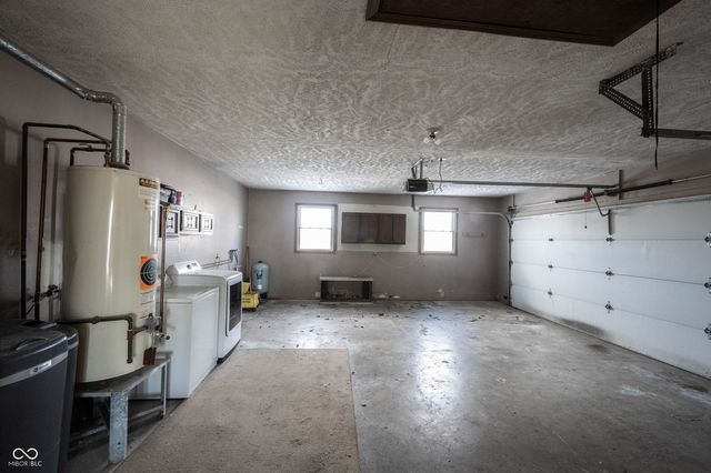 3695 W 100 N, Greenfield, IN 46140