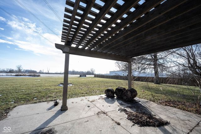 3695 W 100 N, Greenfield, IN 46140