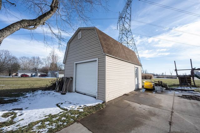 3695 W 100 N, Greenfield, IN 46140